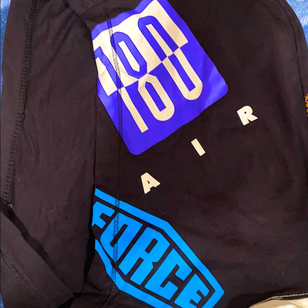 The Nike Tee. - Picture 2 of 3